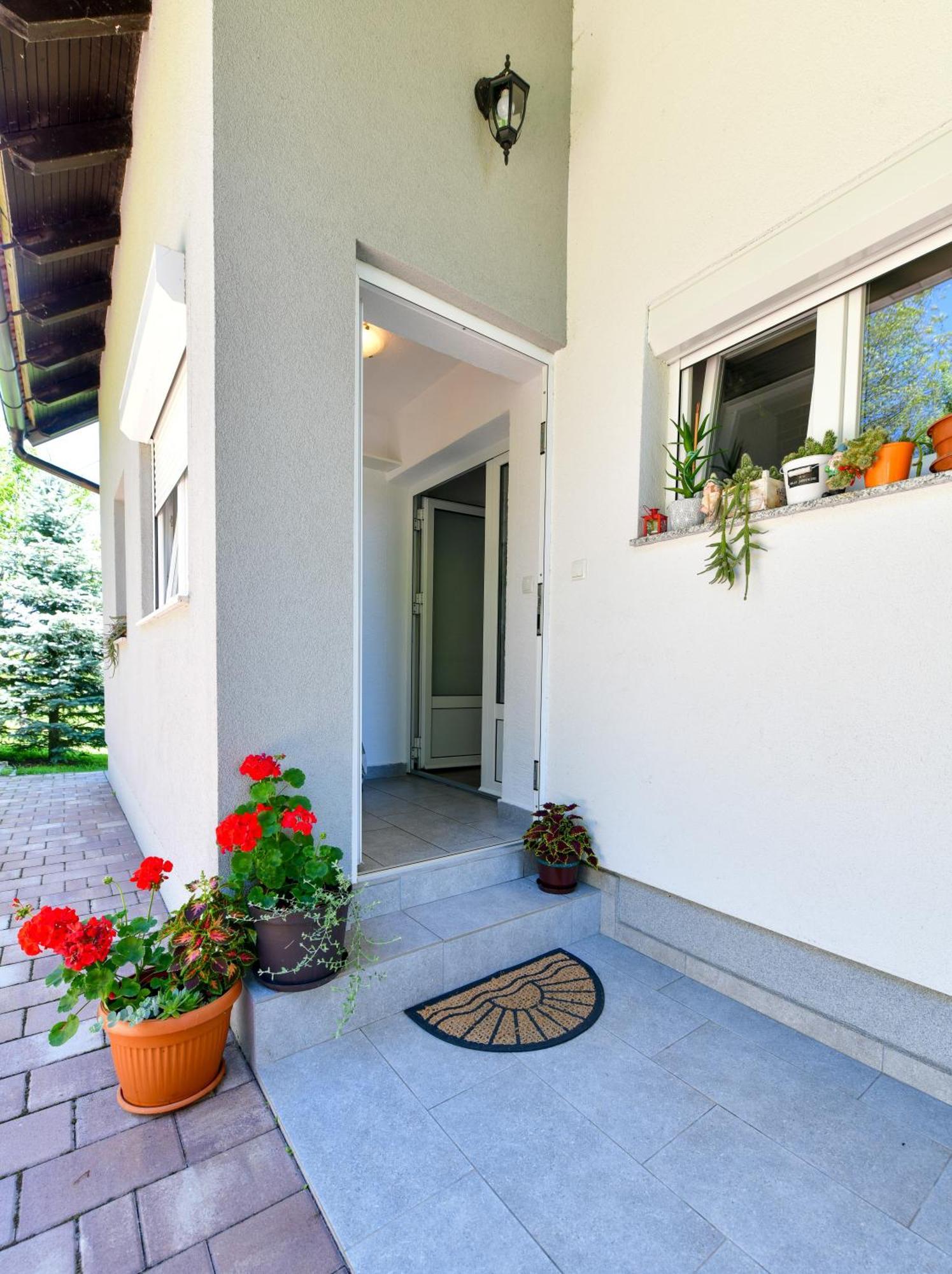 Apartments Marija ラコヴィツァ エクステリア 写真
